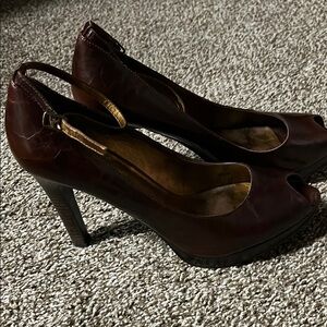 Elegant Brown Peep-Toe Heels